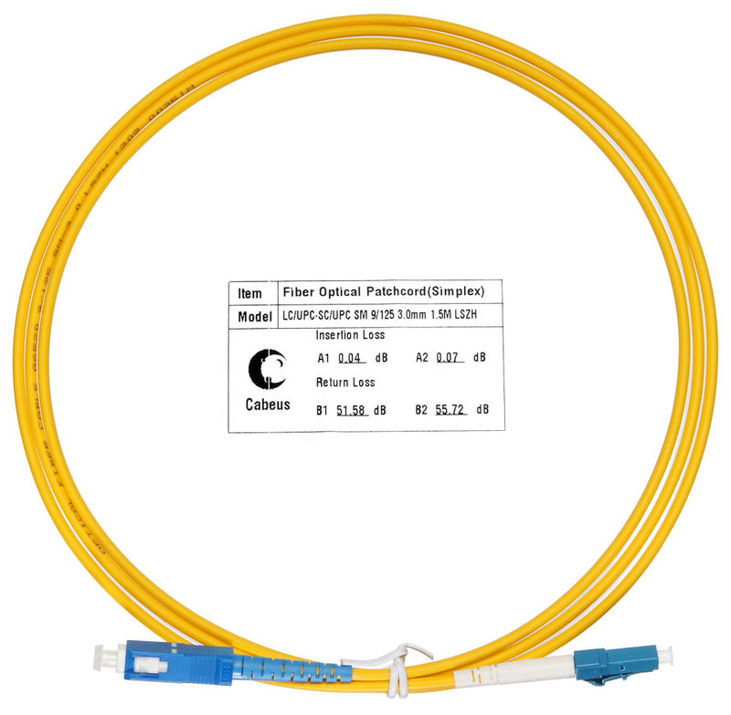 Cabeus FOP(s)-9-LC-SC-1,5m Шнур оптический simplex LC-SC 9/125 sm 1,5м LSZH